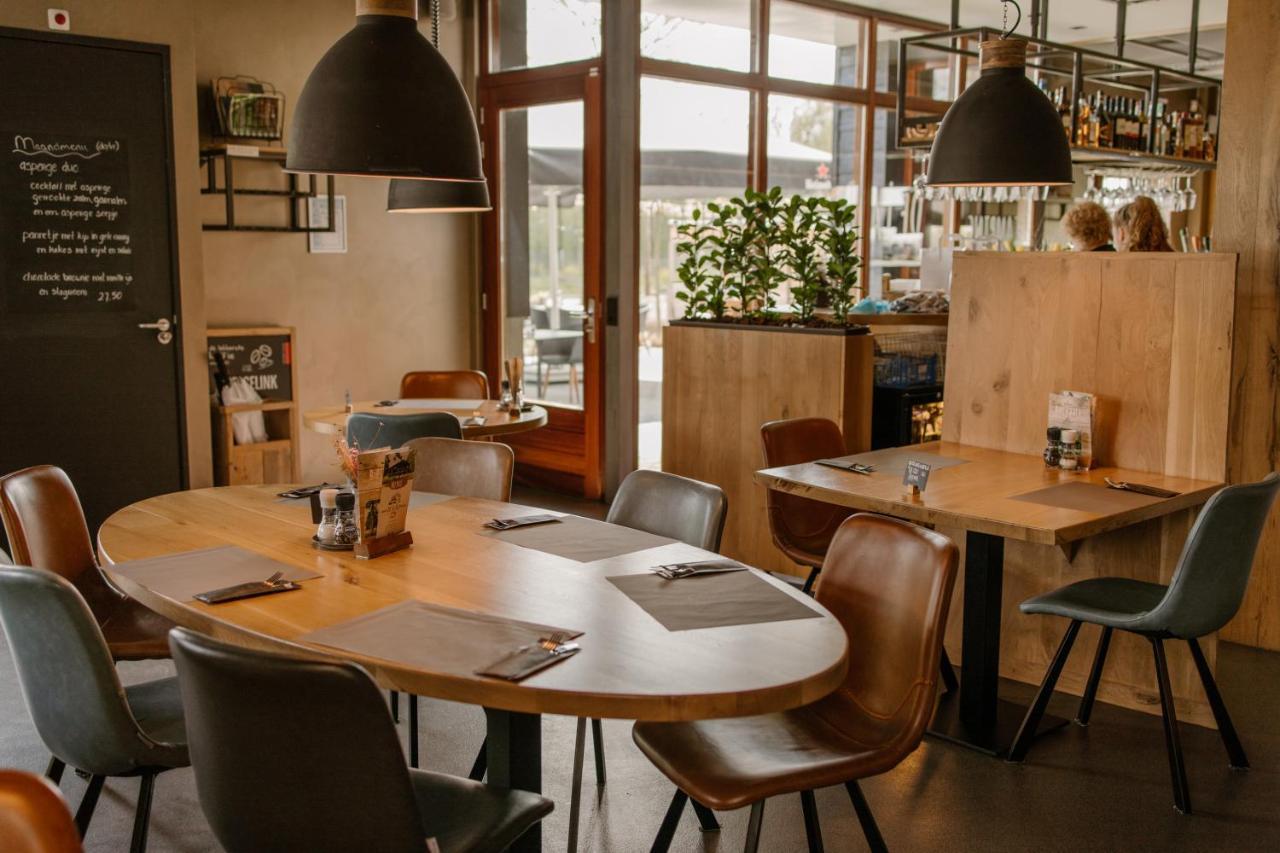 De La Rue Vakantiesuites Sleeuwijk Exteriör bild