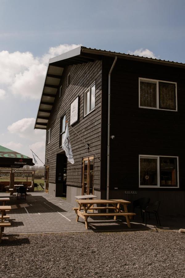 De La Rue Vakantiesuites Sleeuwijk Exteriör bild
