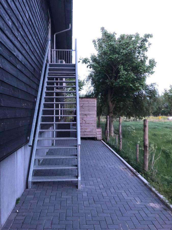 De La Rue Vakantiesuites Sleeuwijk Exteriör bild